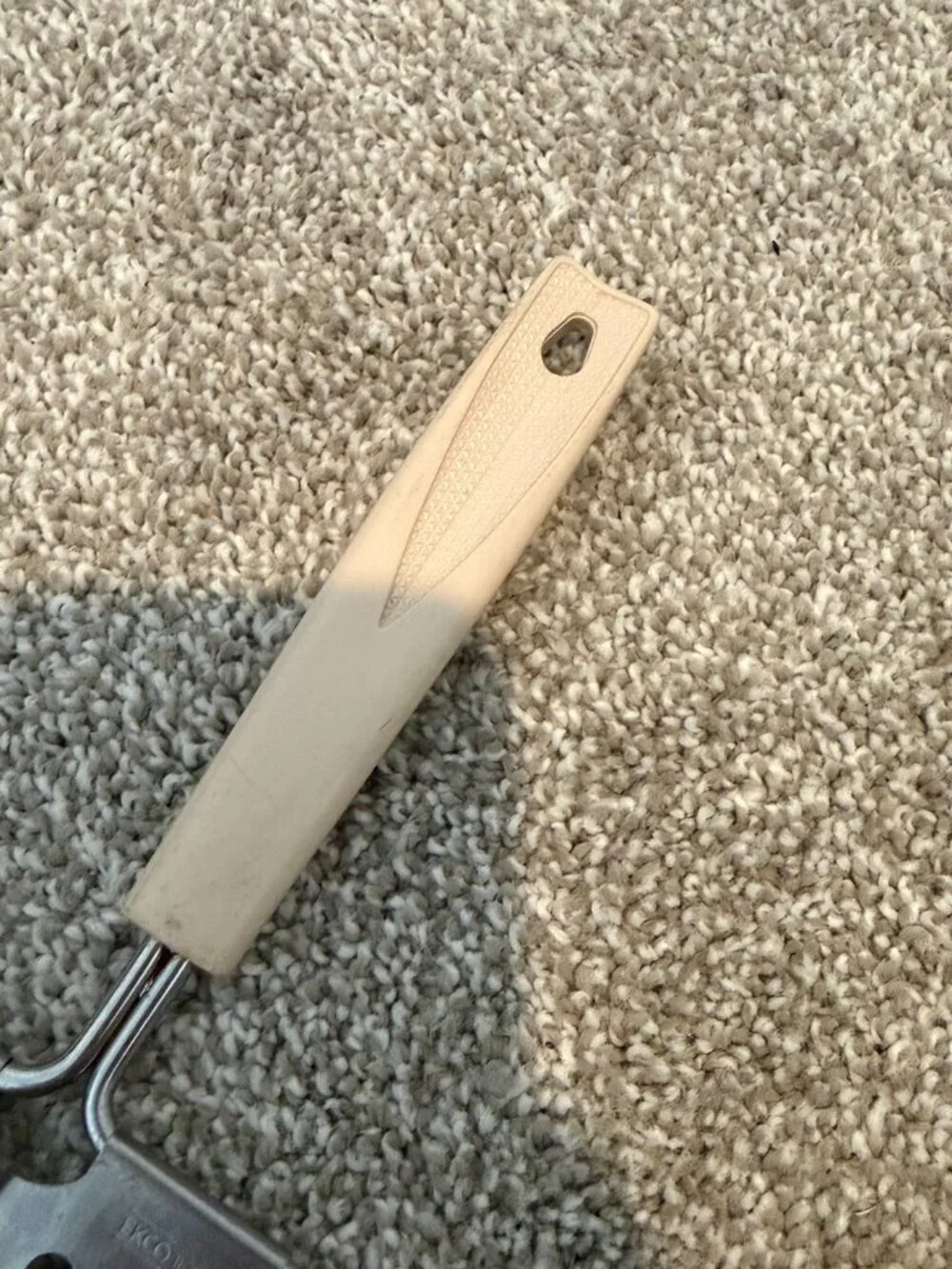 Vintage EKCO Stainless Steel Flat Grater Hand Grater Kitchen Tool Beige Handle